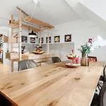 Apartment Value Location Ac Free Parking